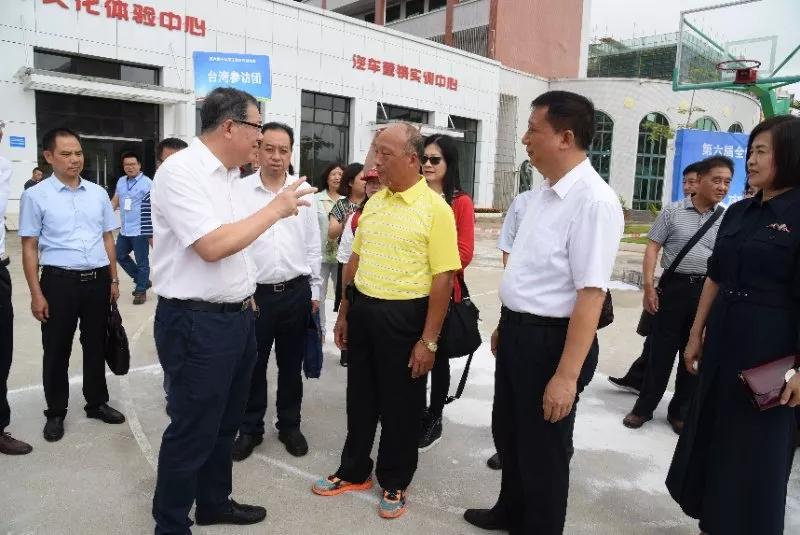 臺(tái)灣工會(huì)參訪(fǎng)團(tuán)來(lái)梧州參觀(guān)交流