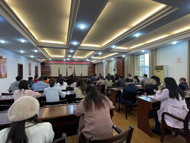 市總工會(huì)召開(kāi)配合開(kāi)展自治區(qū)績(jī)效考核社會(huì)評(píng)價(jià)動(dòng)員會(huì)