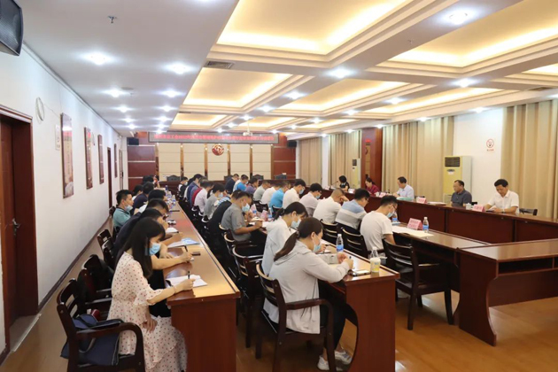 市總工會履職盡責(zé)維護職工合法權(quán)益，創(chuàng)造和諧社會環(huán)境喜迎二十大