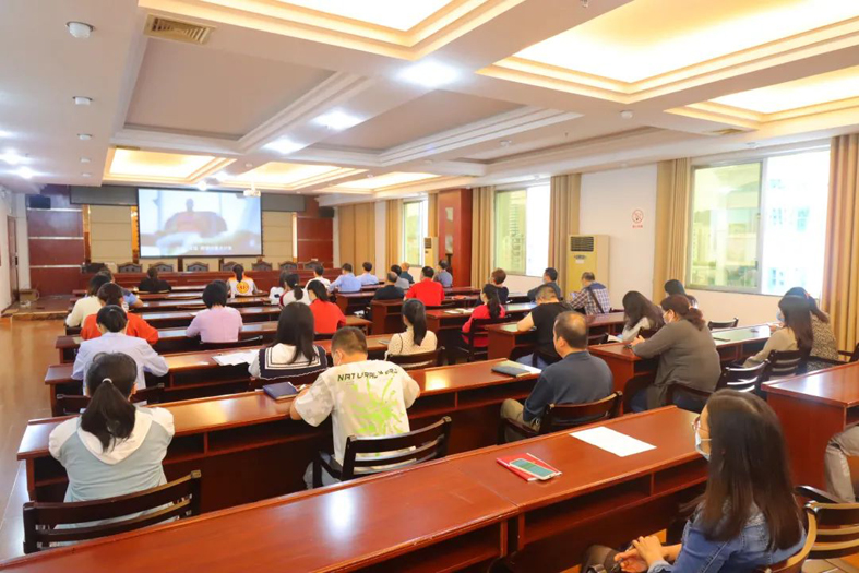 【清廉機(jī)關(guān)建設(shè)】梧州市總工會組織觀看警示教育片