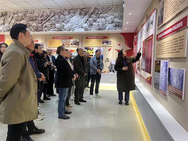 市茶業(yè)商會(huì)和僑商商會(huì)等商協(xié)會(huì)到市職工之家參觀(guān)交流