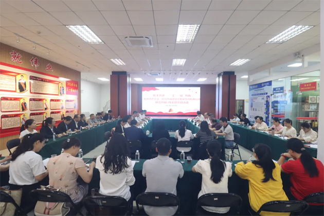 攜手共進(jìn) “工”“城”有我｜梧州市總工會、梧州市城建投資發(fā)展集團(tuán)有限公司聯(lián)合開展主題黨日活動