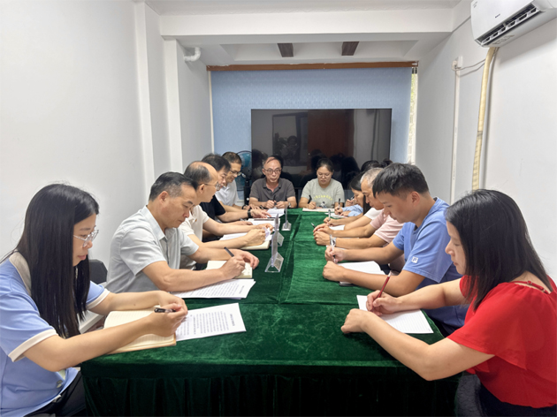 市總工會調(diào)研組到萬秀區(qū)、長洲總工會指導(dǎo)交流工會工作