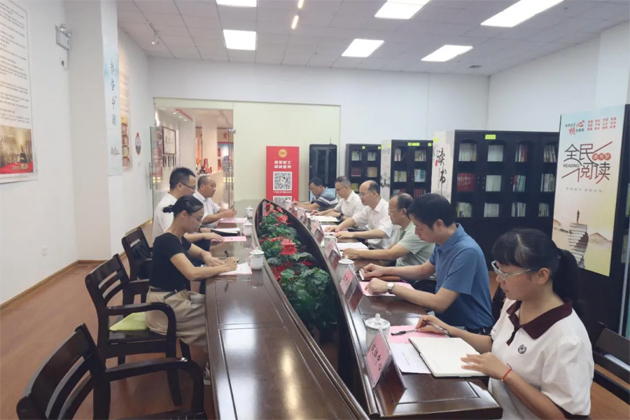 強(qiáng)化基層工會(huì)聯(lián)動(dòng) 探索服務(wù)職工暖心路徑丨梧州市總工會(huì)與梧州市氣象局開展工作交流