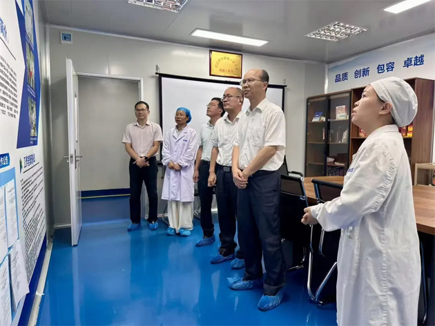 梧州市總工會開展專題調(diào)研 推進企業(yè)工會規(guī)范化建設