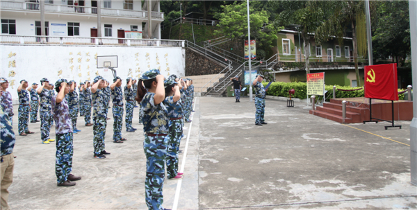 豐富培訓(xùn)載體，錘煉堅強黨性