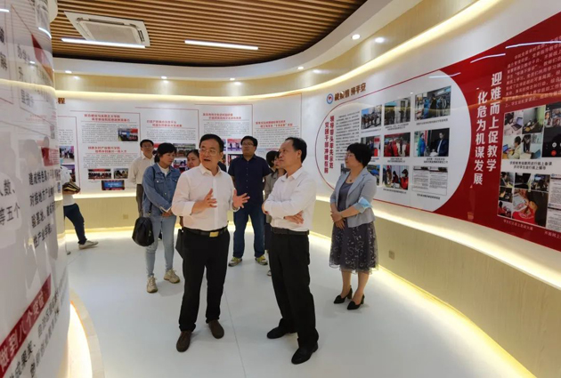 謝善高一行到工匠學(xué)院開展產(chǎn)業(yè)工人隊伍建設(shè)改革工作調(diào)研