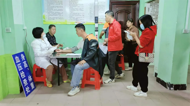 藤縣總工會為新就業(yè)形態(tài)勞動者送上移動體檢“大禮包”