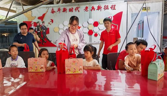 藤縣總工會開展“六一暖童心 關愛護成長”系列慰問活動，為300余名特殊群體兒童送溫暖