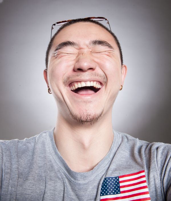 周正，男， 85后攝影師，浙江杭州人